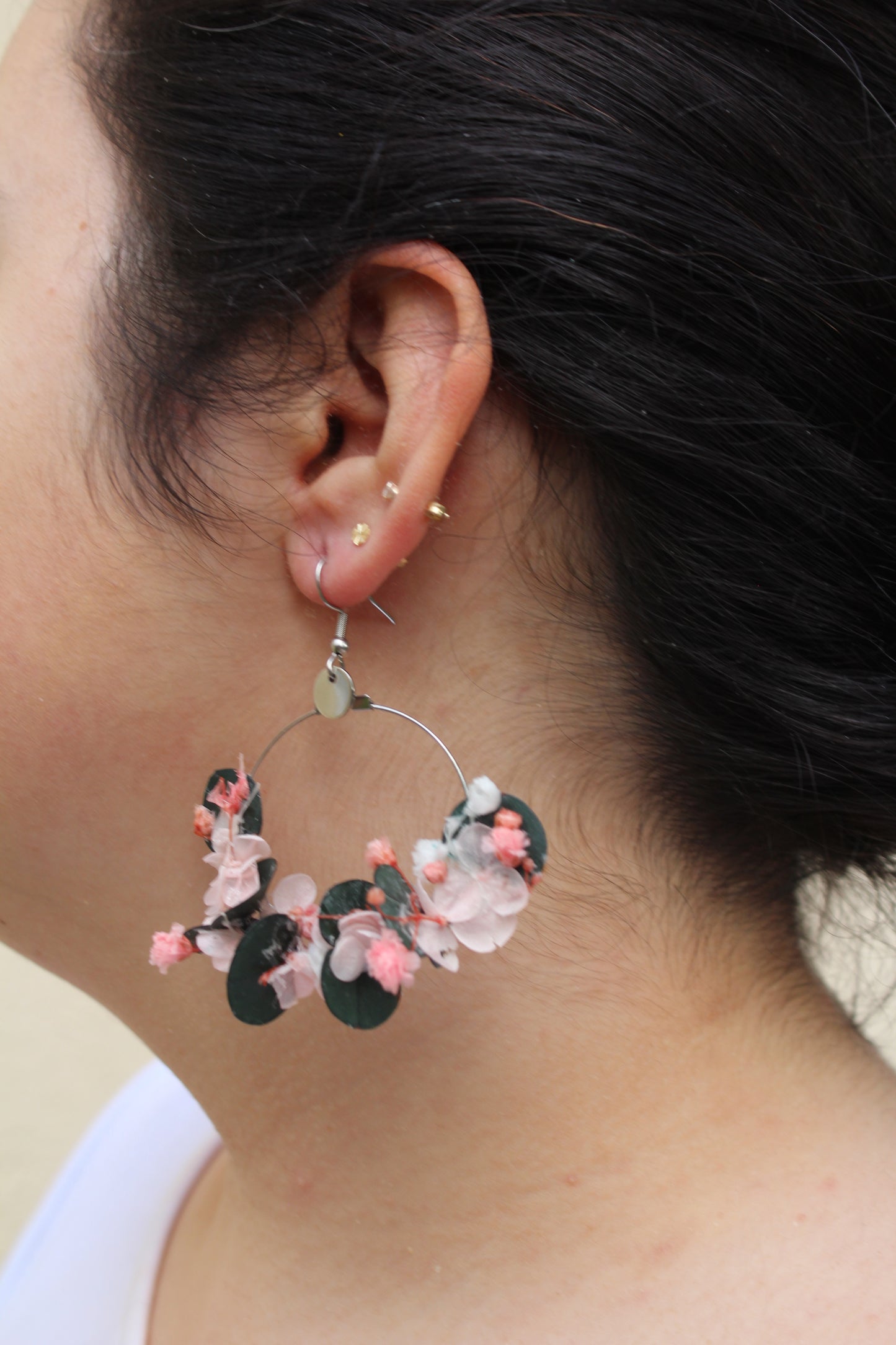 BOUCLES D'OREILLES EGLANTINE / fleurs roses, dorées ou argentées